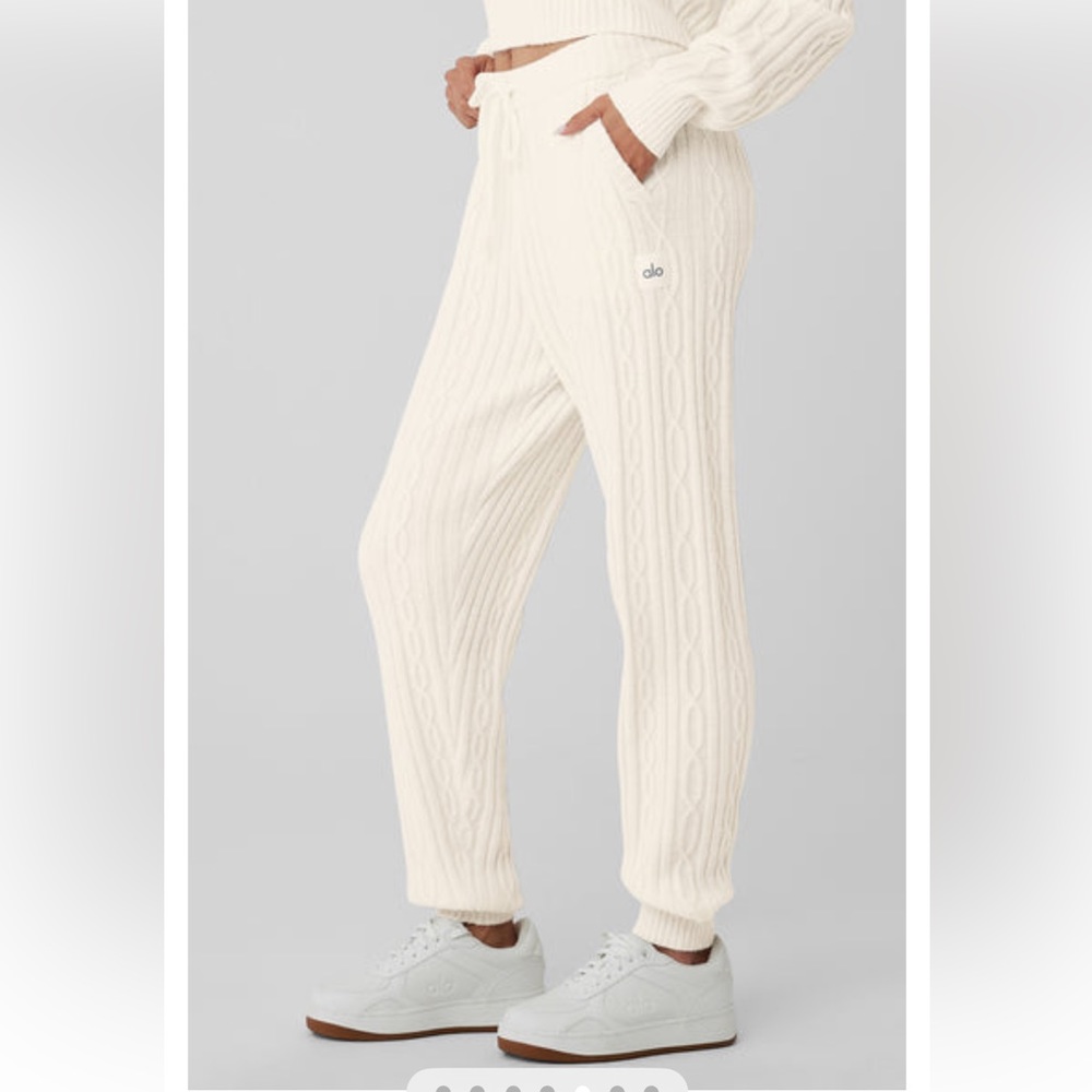 NWOT Alo Cable Knit Winter Bliss Pant - Ivory Size L